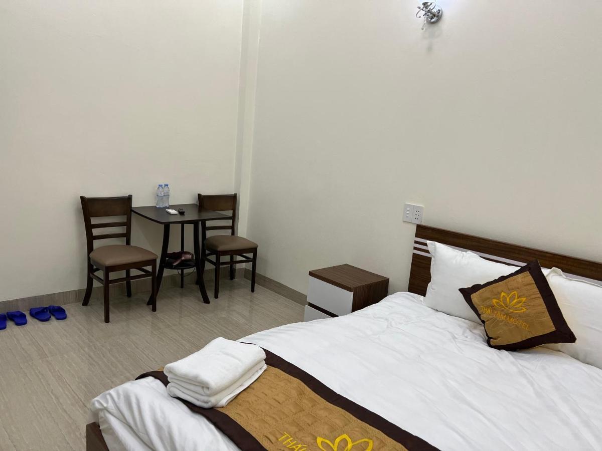 Nhà Nghỉ Thái Tâm Dong Van  Exterior foto