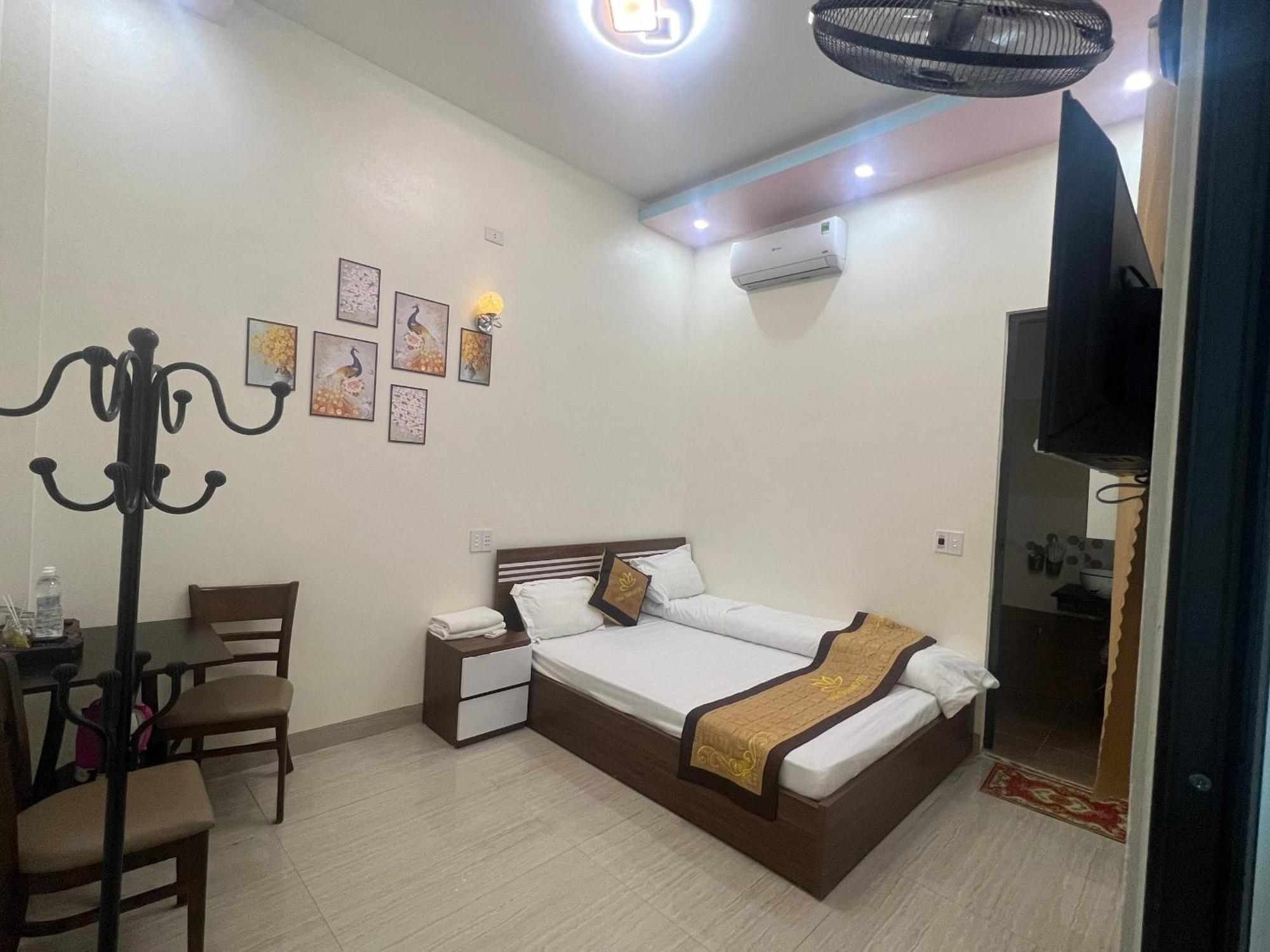 Nhà Nghỉ Thái Tâm Dong Van  Exterior foto