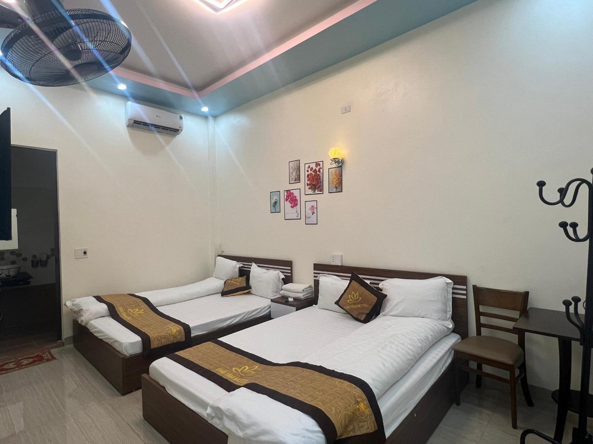 Nhà Nghỉ Thái Tâm Dong Van  Exterior foto